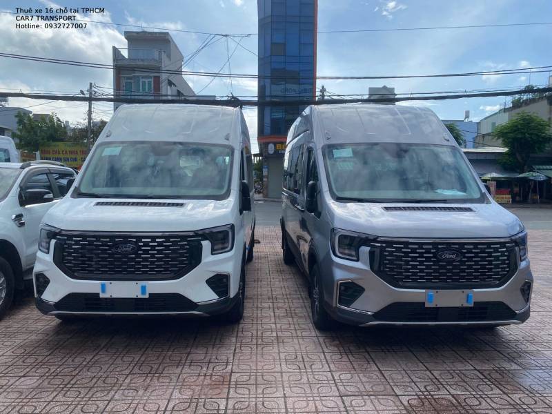 thuê xe 16 chỗ ford transit mới tại tphcm